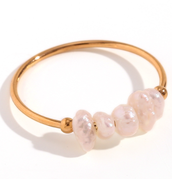 French Natural Baroque pearl Ring