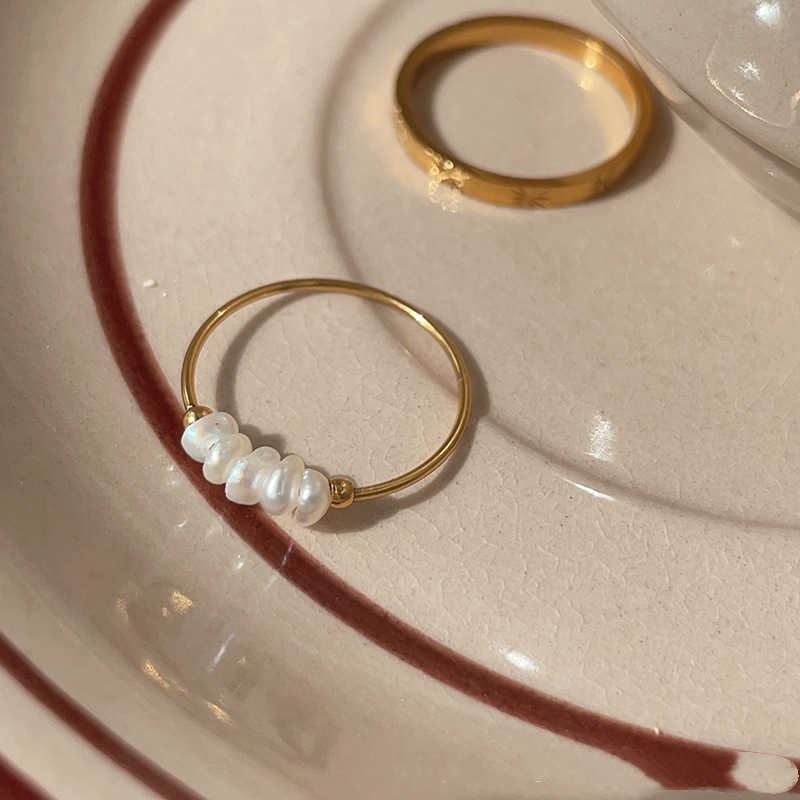 French Natural Baroque pearl Ring