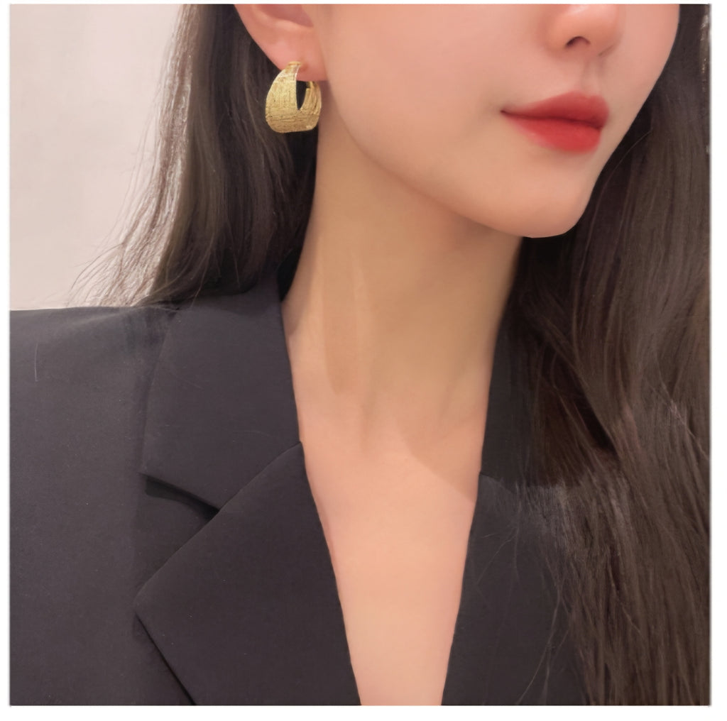 Luxury Gold Hoop Earrings