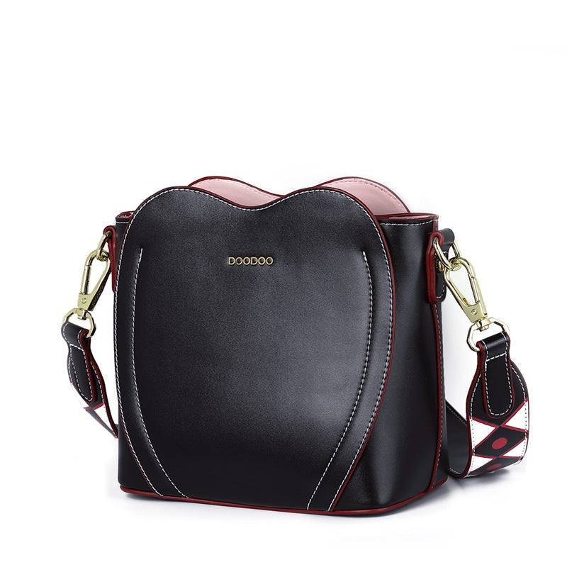 Fashionable Women's Heart-Shaped Shoulder Bucket Bag