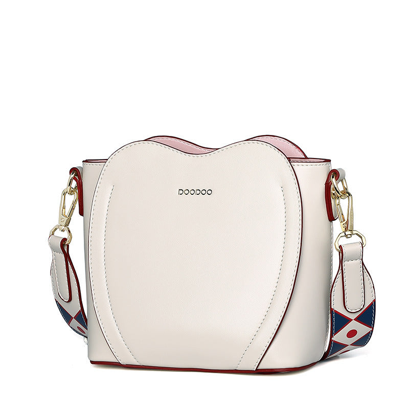 Fashionable Women's Heart-Shaped Shoulder Bucket Bag