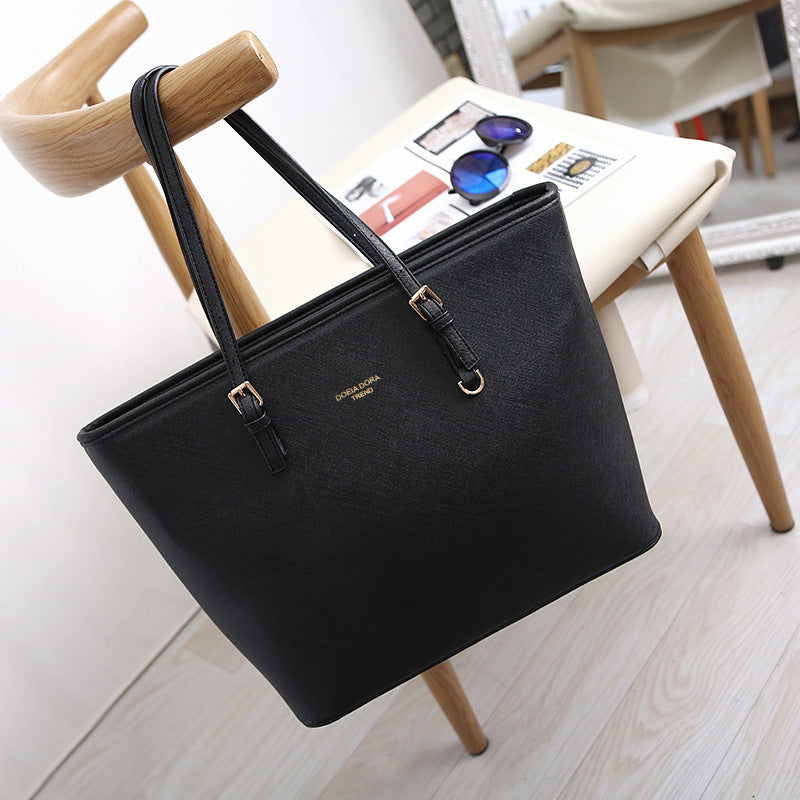 Fashion Women's Shoulder Bag - Mummy Bucket Handbag